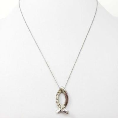 #62: 10k White Gold Necklace with Diamond Pendent, 3.8g
Weighs approx 3.8g, necklace measures approx 16