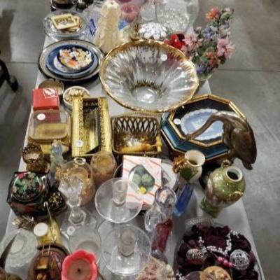 #1124: Misc Glass, Candle Holders, Ash Trays, Bowls, Figurines, Plates, and More
Misc Glass, Candle Holders, Ash Trays, Bowls, Figurines,...