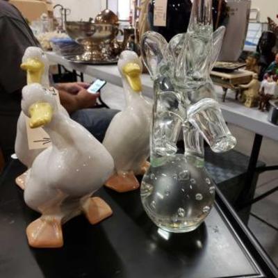 #1119: 3 Ceramic and 1 heavy Crystal Peice
3 ducks and one elephant, measurements in pictures
