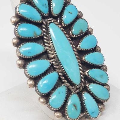 #178: Large Turquoise Cluster Sterling Silver Ring, 17.6g
Weighs approx 17.6g, Size 9.5

