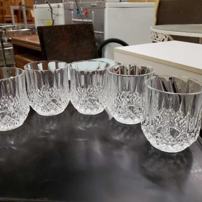 #1106: 6 Beauitful On The Rocks Crystal Whiskey Glasses 5
Measures 4 inches tall
