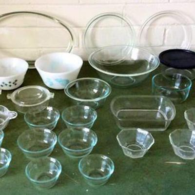 APT143 Large Lot of Pyrex Dishes #2 