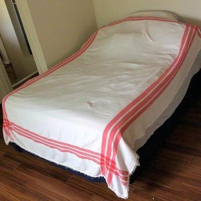 APT074 Full Size Bed Set