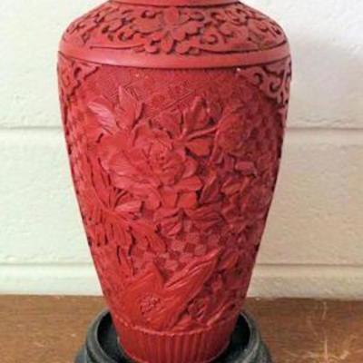 APT021 Chinese Red Carved Cinnabar Vase