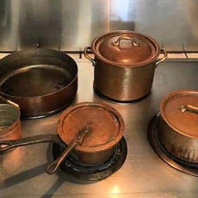APT110 Assorted Copper Pans