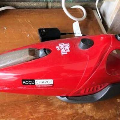 APT149 Dirt Devil Accu Charge Portable Vacuum