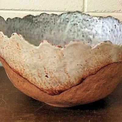 APT012 Large Handmade Ceramic Bowl