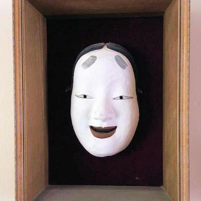 APT011 Framed Japanese Ceramic Mask 