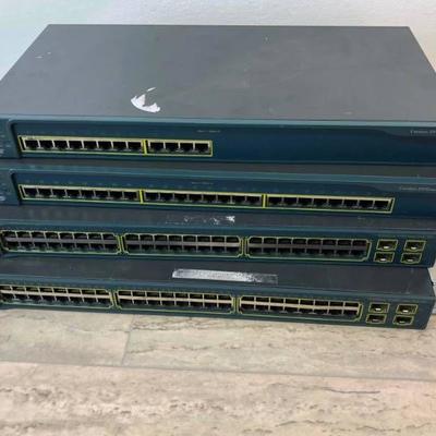 LOT OF CISCO ROUTERS