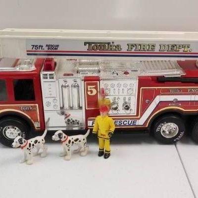Tonka Fire Engine and Figures