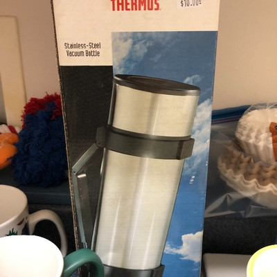 Stainless steel thermos 