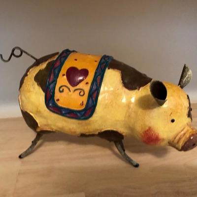 Quirky Pig figurine