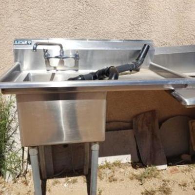 #641: RJ Fabrication Single Stainless Steel Sink
Measures approximately 42