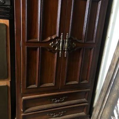 #1413: Wood Wardrobe Cabinet
Measures approx 39” x 19” x 65”