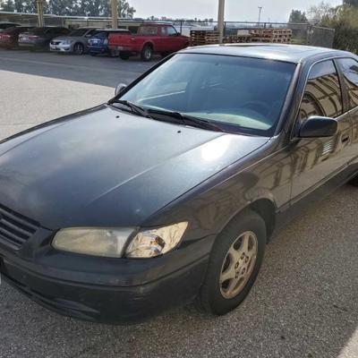 #141: 1999 Toyota Camry CURRENT SMOG!! SEE VIDEO!! Located in Perris, CA
Cold A/C!
Pick up is in Perris, CA 

Estimated DMV Registration:...