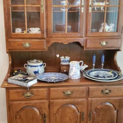 oak China cabinet