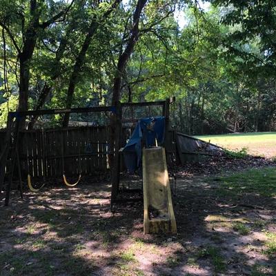 Swing set $50