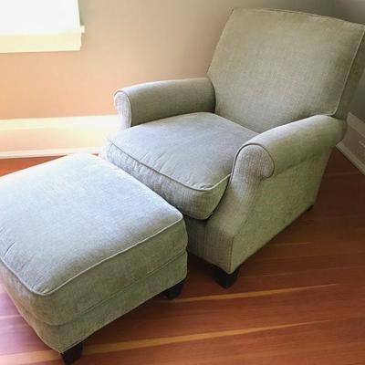 Home Gear gray chair and ottoman