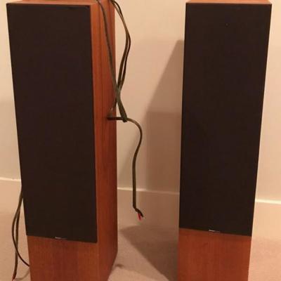 Boston Acoustics floor standing speakers