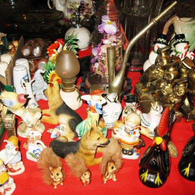 sale and pepper shaker collection and occupied Japan figurines