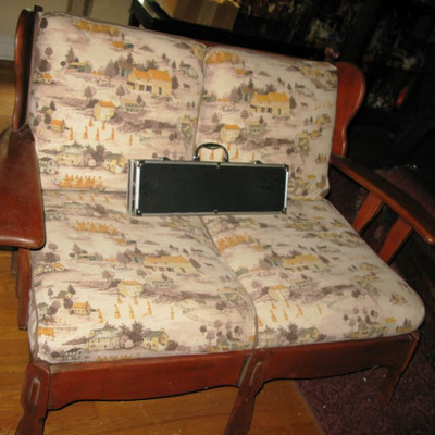 cottage style loveseat   BUY IT NOW $ 45.00