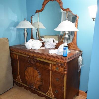 Vintage Dresser, Mirror, Lamps