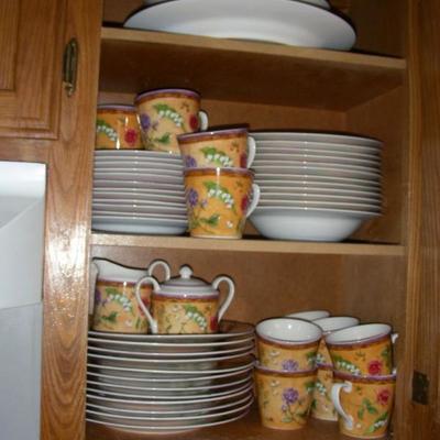"Tuscany Rose" by 222 Fifth dinnerware