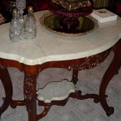 Turtle-top table with marble