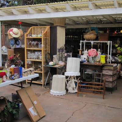 Estate sale photo