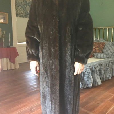 Henig mink coat $495 size 10