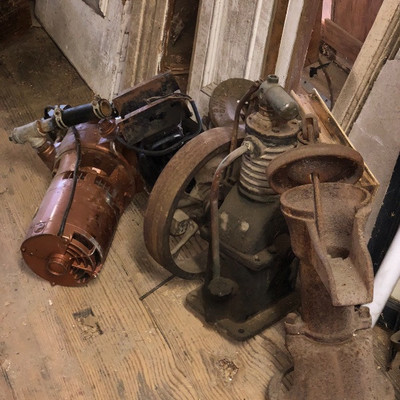 Motors, pumps 
MAKE AN OFFER
Well hand pump SOLD