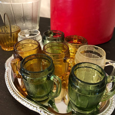 Mini flight barrel mugs or toothpick holders $1,50 each
Amber, green, clear