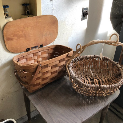Basketville picnic basket $5
Handmade basket  $4
