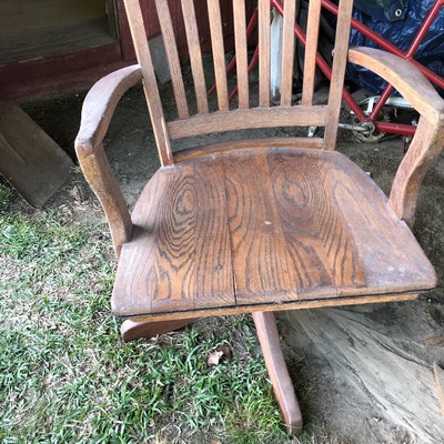 Oak desk chair $12.50