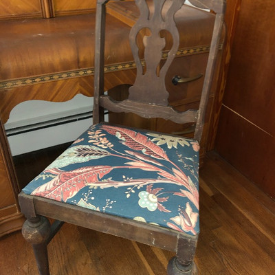 Chair w/upholstered seat $7.50