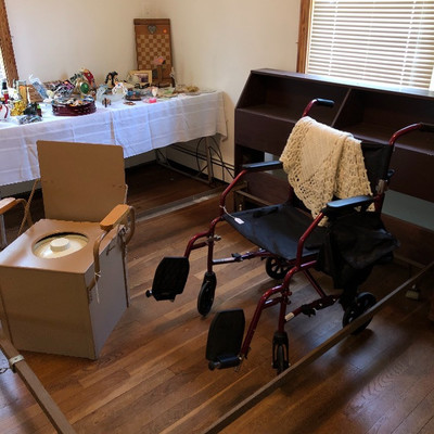 Estate sale photo