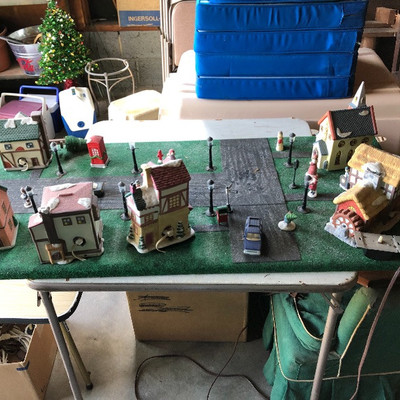 Homemade Christmas Town with light dimmer $7.50
