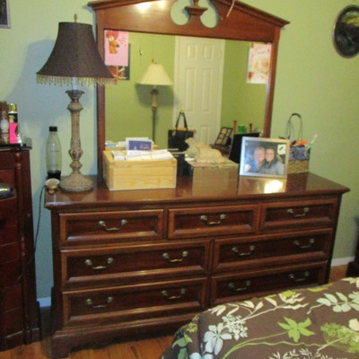 Thomasville Cherry Wood Bedroom Suite with Highboy  