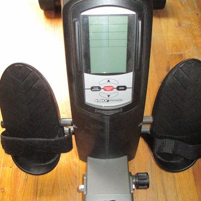 Touch Fitness Rowing Machine 