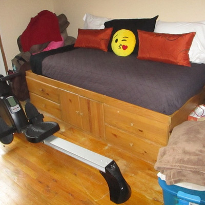 Captain's Bed With Drawers 