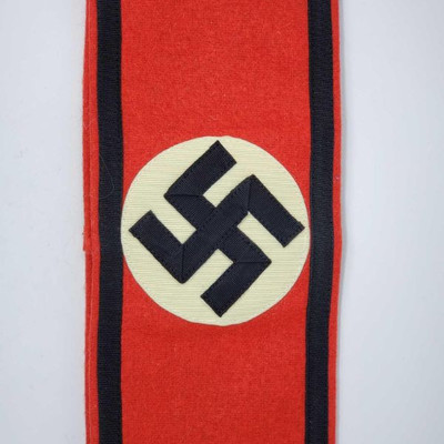 2011 : 	
German World War II Waffen SS Schutz Staffel Swastika Arm Band
Measures 9 1/2