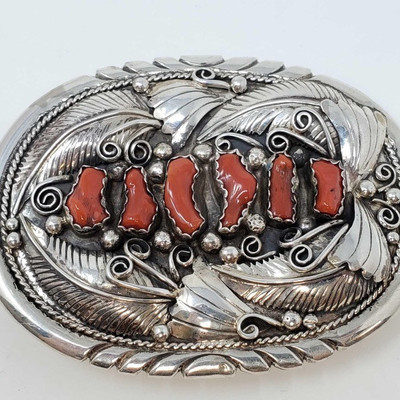 671: 	
Sterling Silver Coral Belt Buckle, 101.8g
Weighs approx 101.8g, measures approx 4