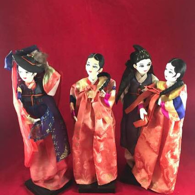 Korean Dolls