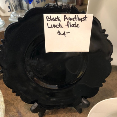 Black Amethyst lunch plate