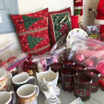 Christmas pillows, tableware 