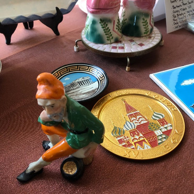 Souvenirs from USSR, Greece