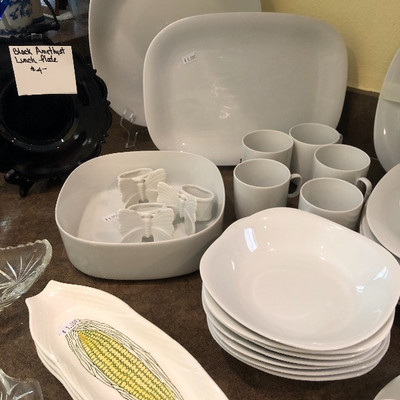 White dinnerware 