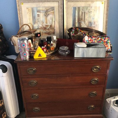 Vintage cherry dresser (Willett)