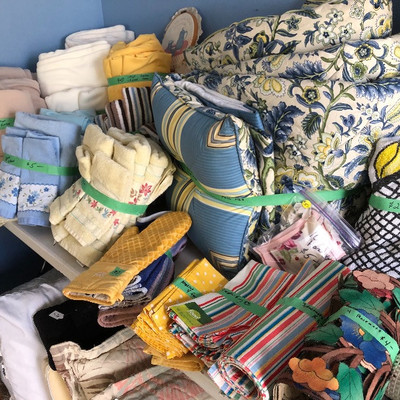 Bedding linens