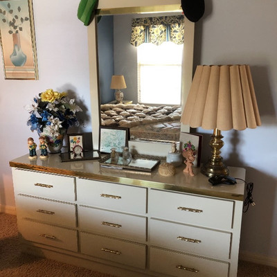 Full Retro 5-Piece Bedroom Set-  $220 (Save $20 when purchasing entire set!)
 Head Board - $45 
Night Stand - $30 
Night Stand - $30...